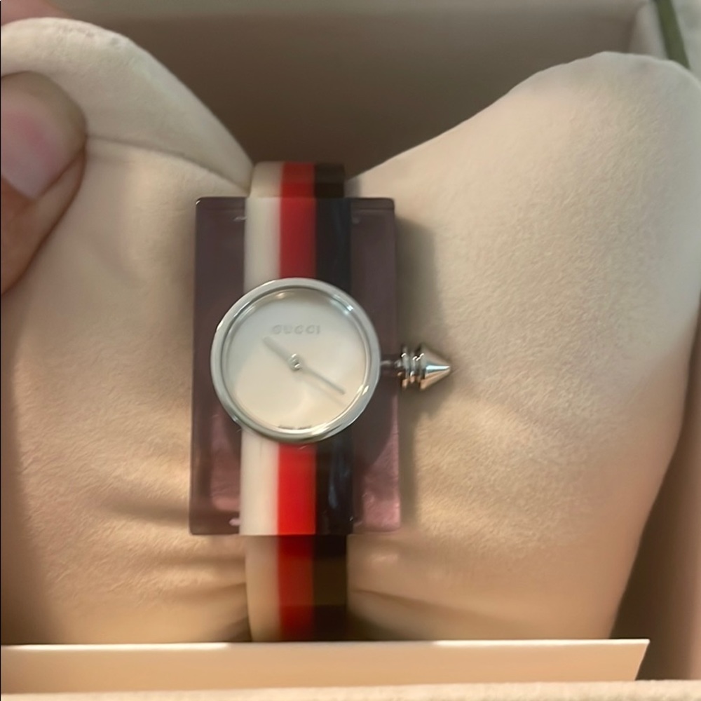 New!! Gucci watch